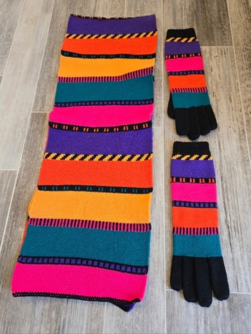 Vintage Gitano 100% Acrylic Knit Scarf Gloves Set Artsy 80s 90s Retro Grannycore